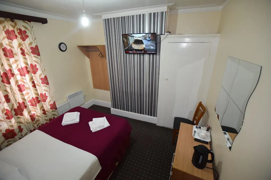 Hotel Woodlands Lodge Ilford