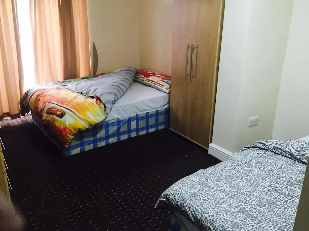 Hotel Woodlands Lodge Ilford