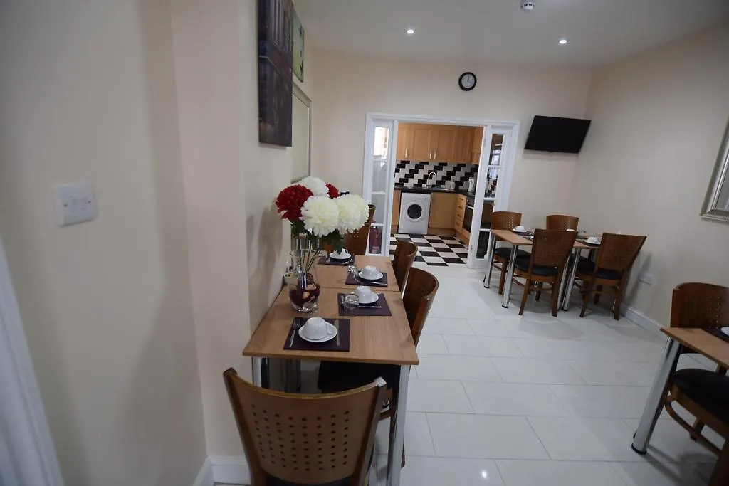 Woodlands Lodge Ilford