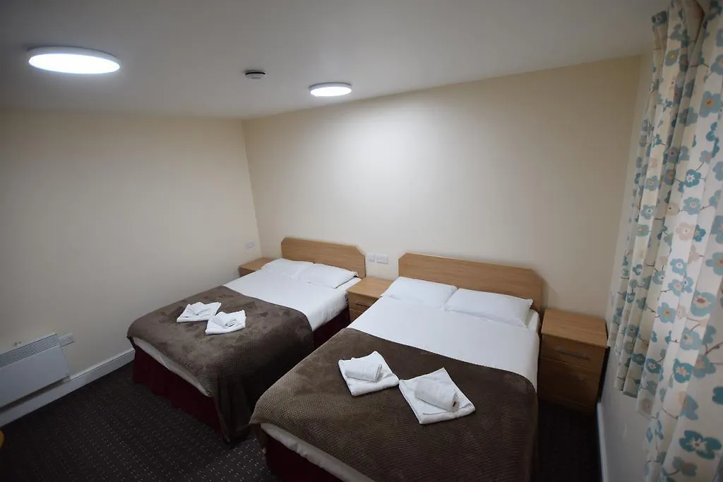 Woodlands Lodge Ilford Hotel